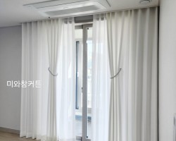 아파트 안방 화이트 암막커튼 + 화이트 쉬폰커튼 시굥