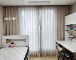 아파트 작은방 베이지 쉬폰커튼 시공