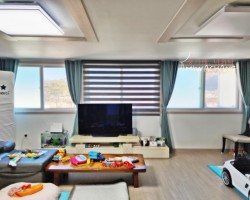 주택 거실 민트 암막커튼 시공