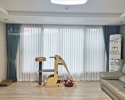 아파트 거실 화이트 쉬폰커튼 + 민트그린 무지(펄)커튼 시공