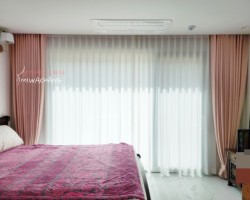 전원주택 안방 베이비핑크 암막커튼 + 화이트 쉬폰커튼 시공