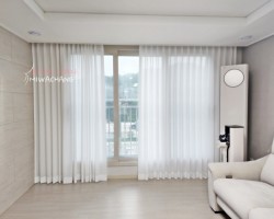 아파트 거실 화이트 쉬폰커튼 시공