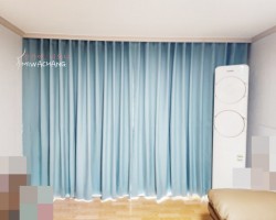 빌라 거실 연청록 암막커튼 시공