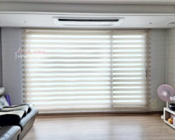 아파트 거실 베이지 콤비블라인드 시공