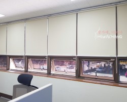 사무실 아이보리 암막롤스크린 시공