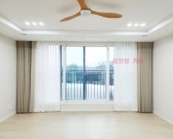 풍림아이원 거실 베이지 암막커튼 + 화이트 쉬폰커튼 시공