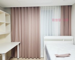 풍림아이원 작은방 인디핑크 암막커튼 + 화이트 린넨룩 커튼 시공