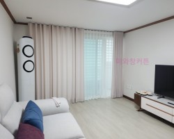 아파트 거실 핑크베이지 커튼 + 화이트 린넨룩커튼 시공