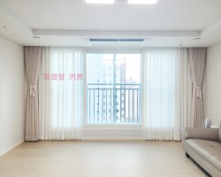 풍림아이원 거실 라이트베이지 린넨룩커튼 + 화이트 쉬폰커튼 시공