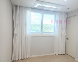 풍림아이원 작은방 화이트 린넨룩커튼 + 화이트 쉬폰커튼 시공