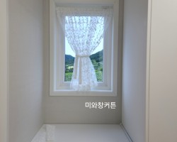 화이트 자수레이스 커튼(봉집형)
