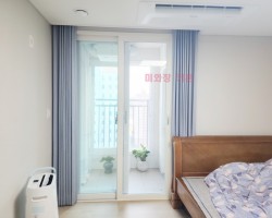 스카이블루 커튼